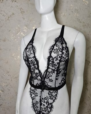 Body De Encaje Negro